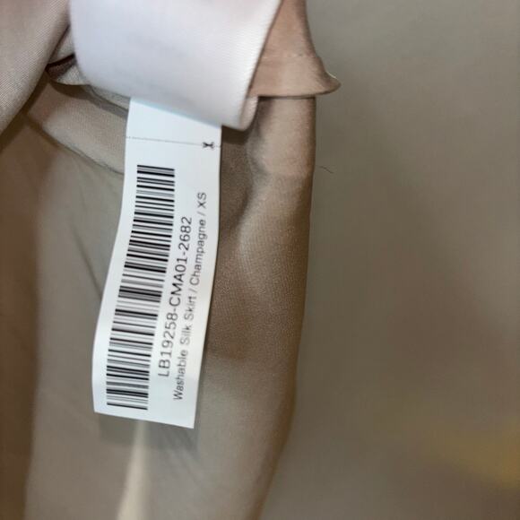 Quince Cream Mini Skirt - Picture 14 of 15